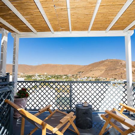 5 Traditional Suites Livadi  Bagian luar foto