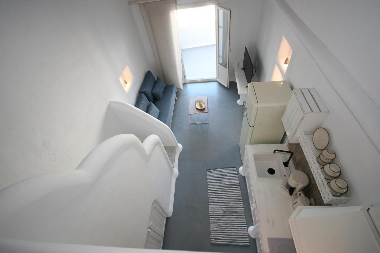 5 Traditional Suites Livadi  Bagian luar foto