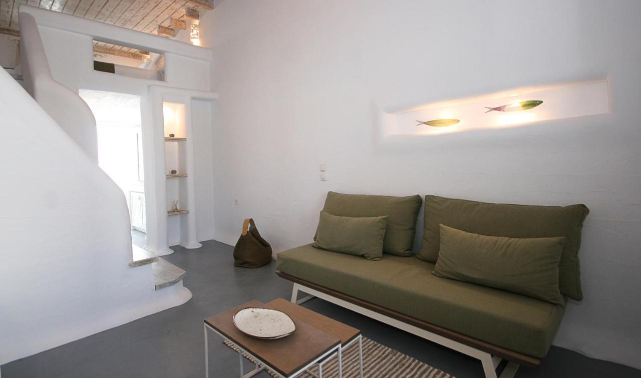 5 Traditional Suites Livadi  Bagian luar foto