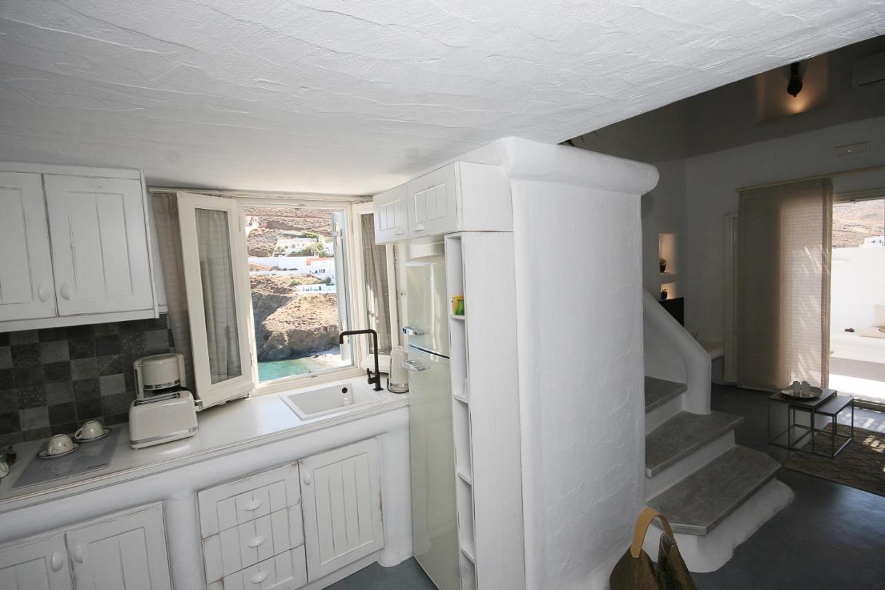 5 Traditional Suites Livadi  Bagian luar foto