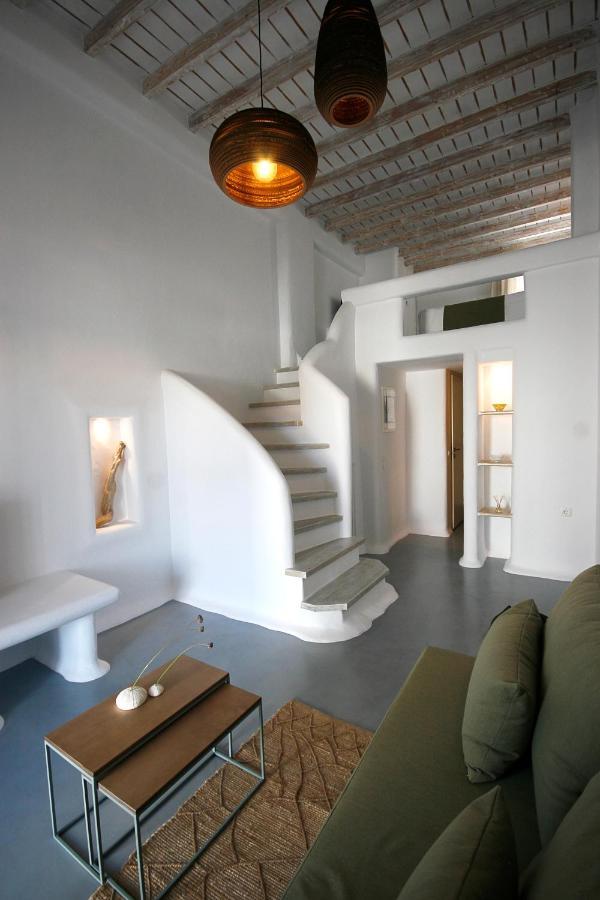 5 Traditional Suites Livadi  Bagian luar foto
