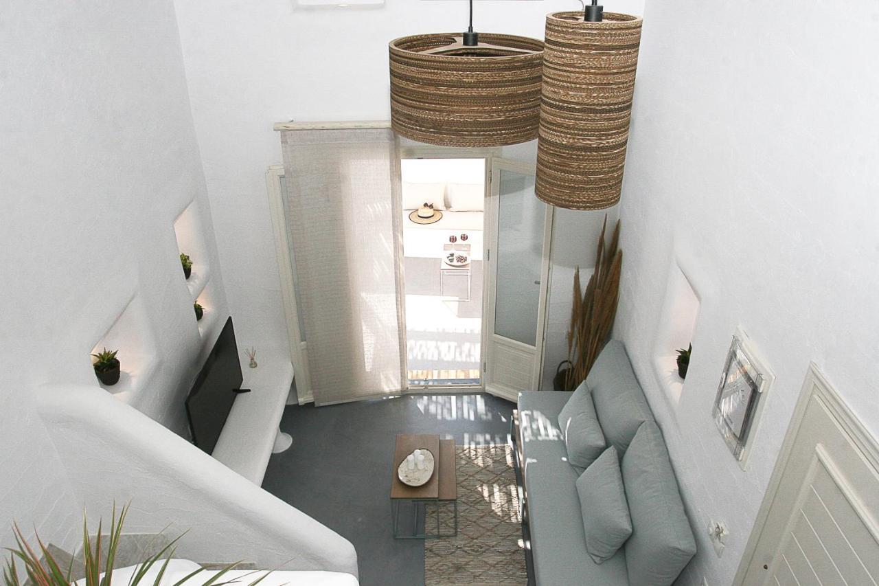 5 Traditional Suites Livadi  Bagian luar foto