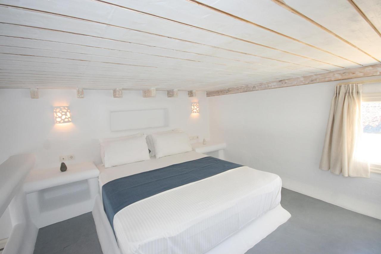5 Traditional Suites Livadi  Bagian luar foto