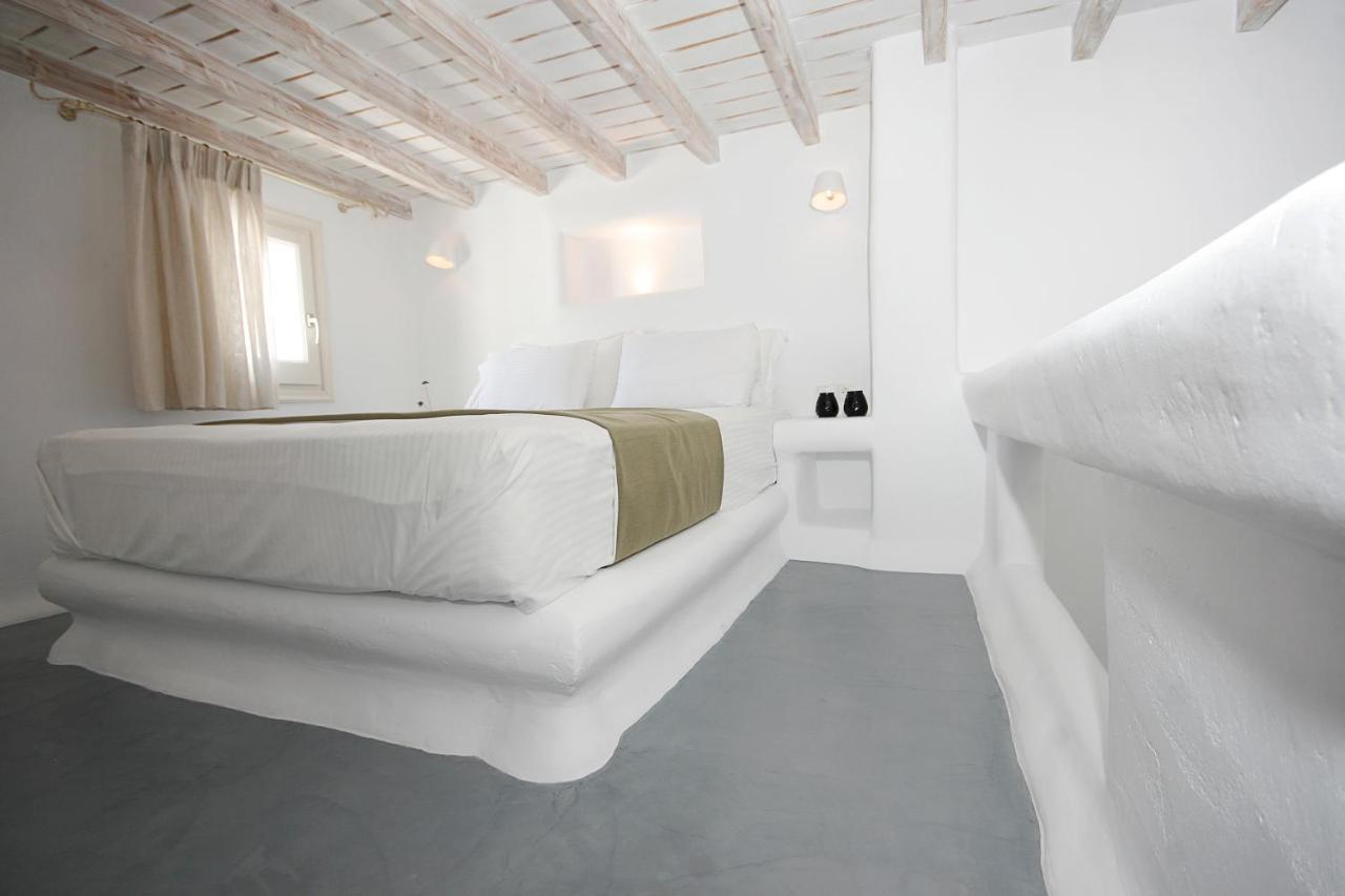 5 Traditional Suites Livadi  Bagian luar foto