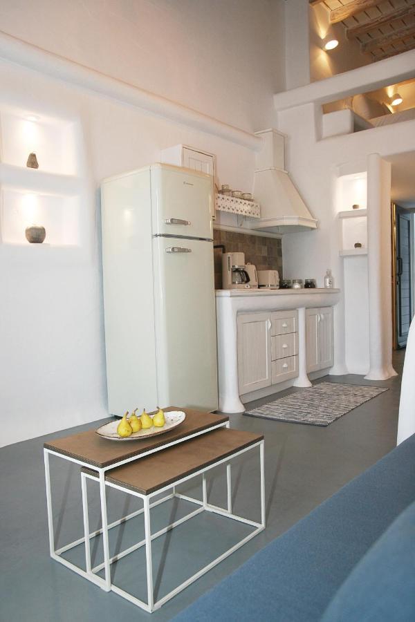5 Traditional Suites Livadi  Bagian luar foto