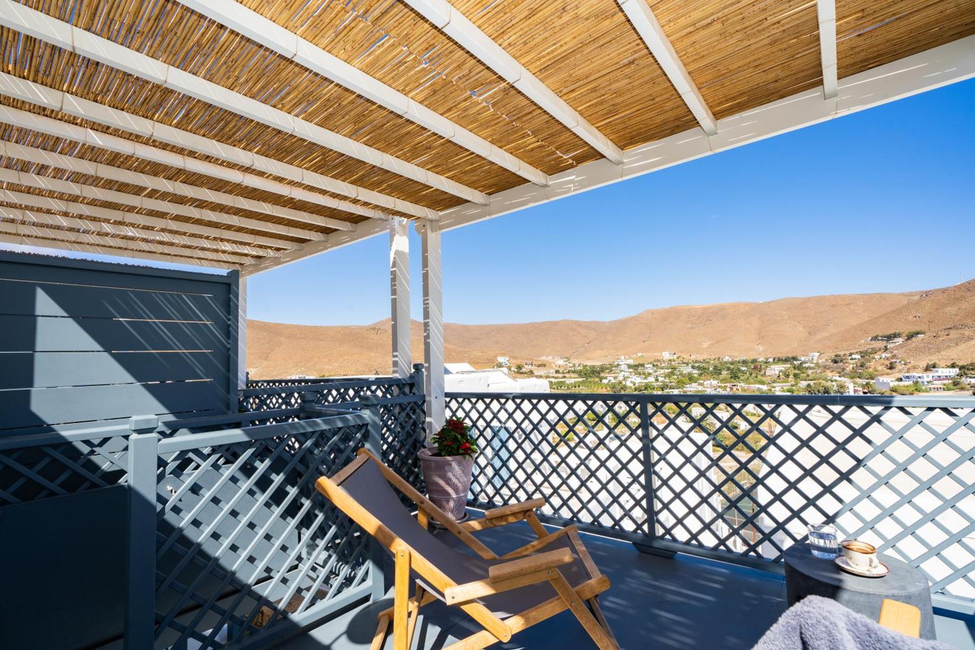 5 Traditional Suites Livadi  Bagian luar foto