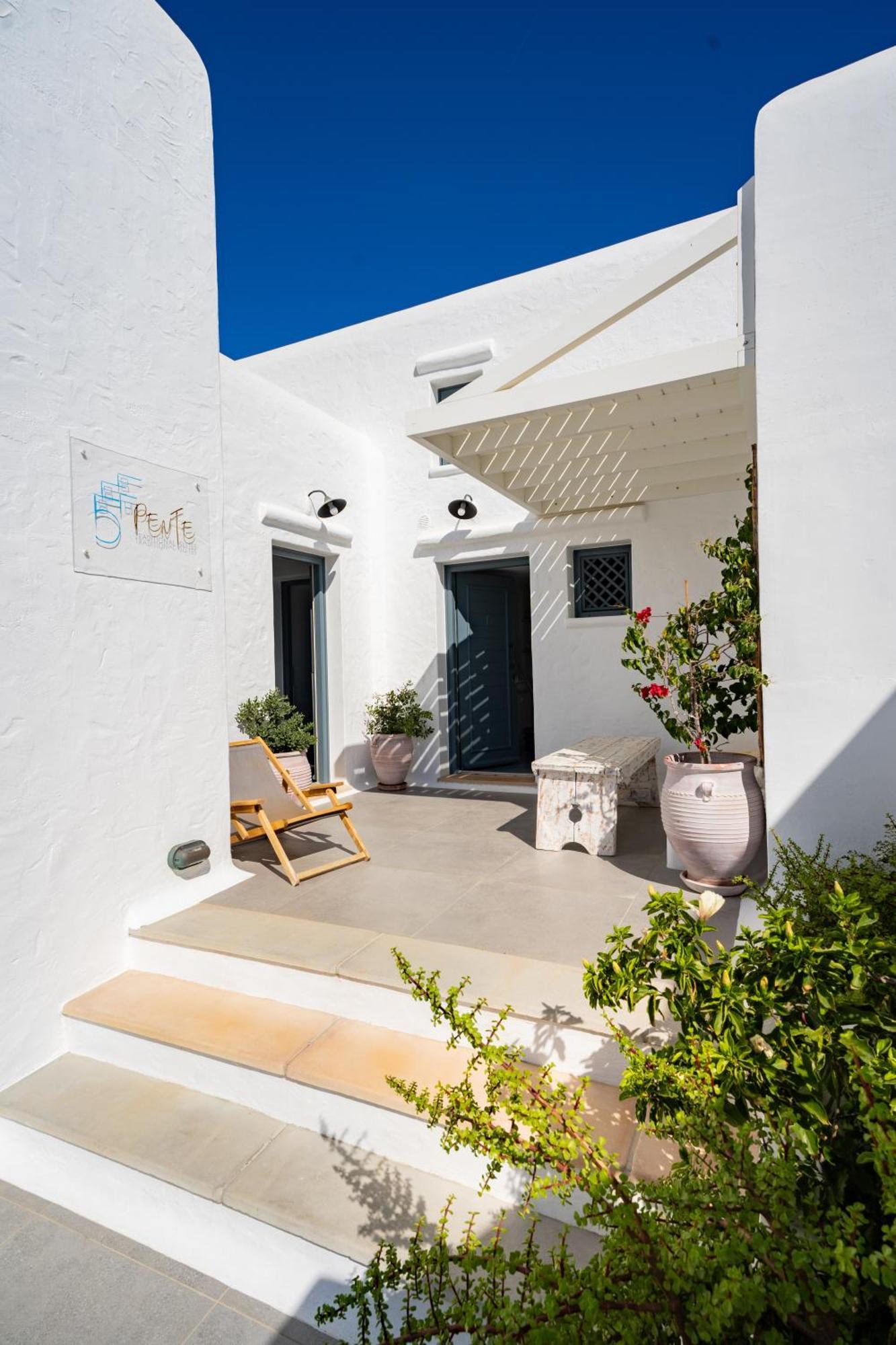 5 Traditional Suites Livadi  Bagian luar foto