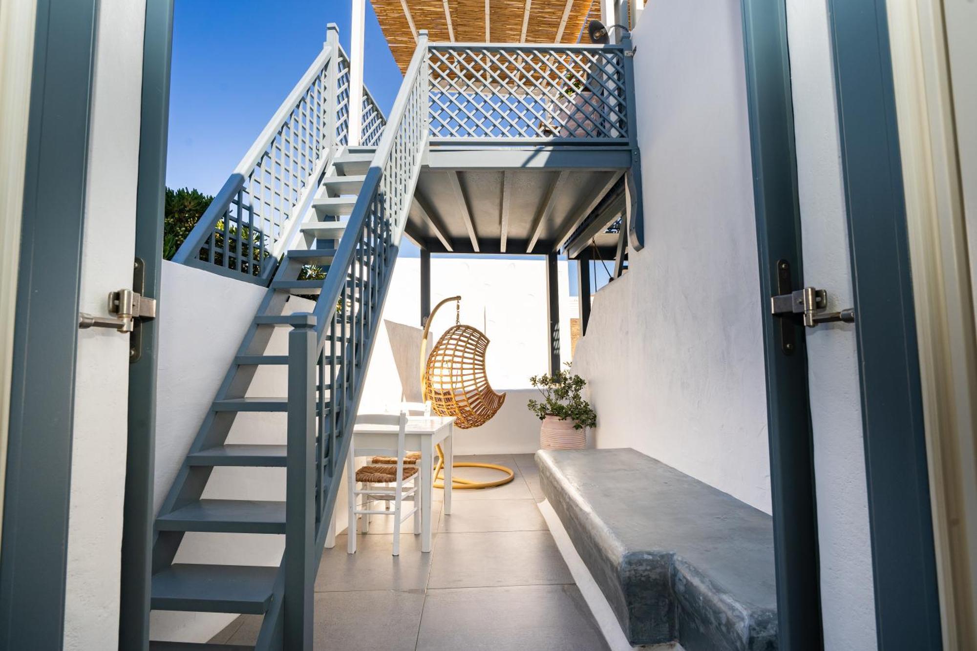 5 Traditional Suites Livadi  Bagian luar foto